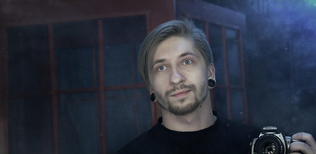 Hombre, retrato, selfie, doctor who, jimmy x rose, haze, lodnon, it is rainy, guitarrista, igor yastrebov, estación telefónica, niebla, oscuro, malhumorado, blockbuster, cámara, hombre, selfie, selfie, selfie, selfie, selfie, doctor who, doctor who, doctor who, blockbuster